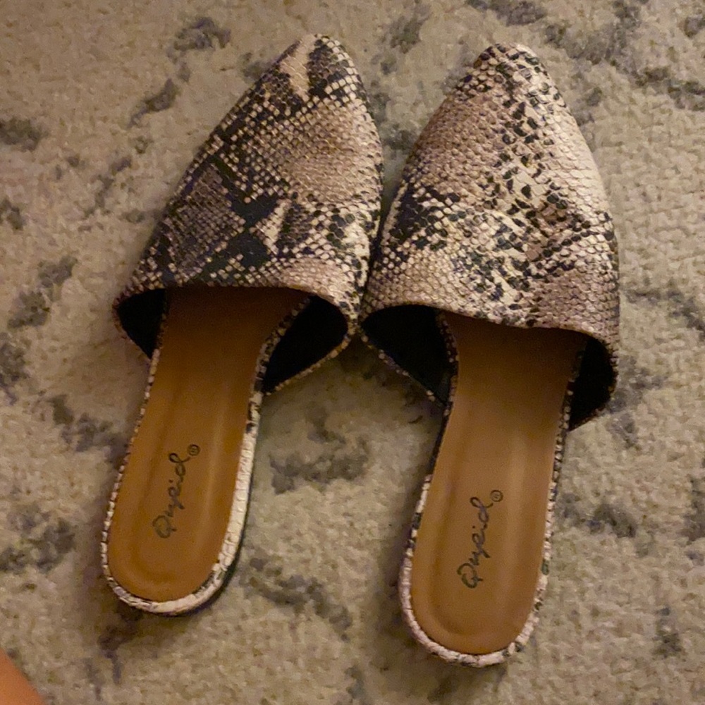 Size 6.5 boutique shoes